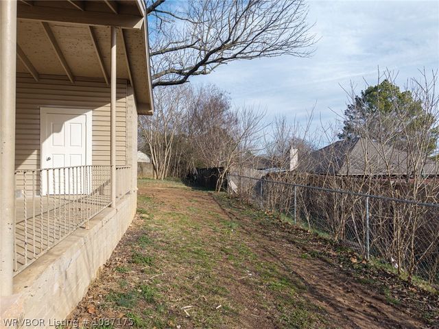 1104 9Th Street, Barling, AR 72923
