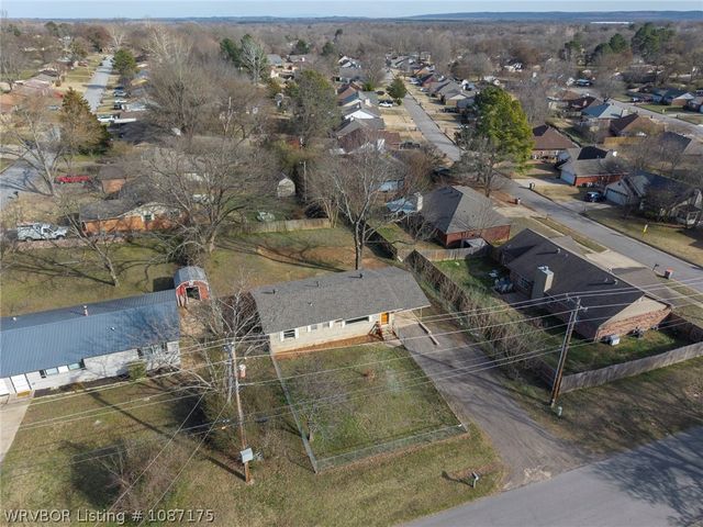 1104 9Th Street, Barling, AR 72923