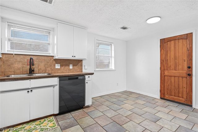 1104 9Th Street, Barling, AR 72923