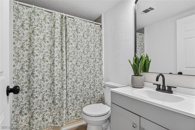 1104 9Th Street, Barling, AR 72923