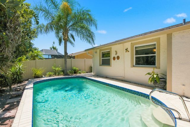 1635 BRANDYWINE WAY, Dunedin, FL 34698