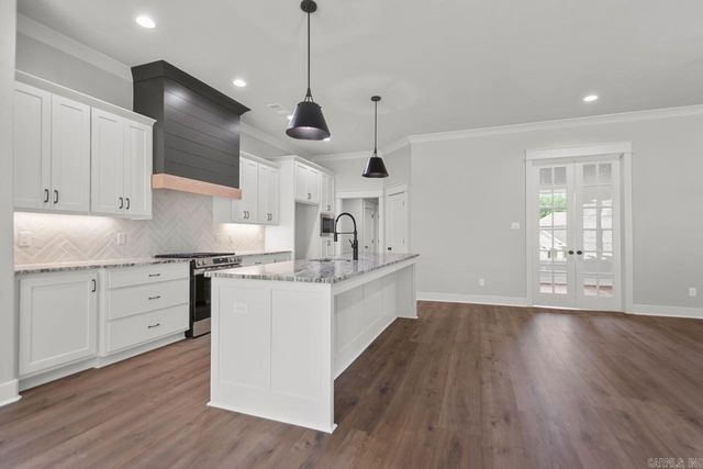 9225 Wooddale Drive, Sherwood, AR 72120