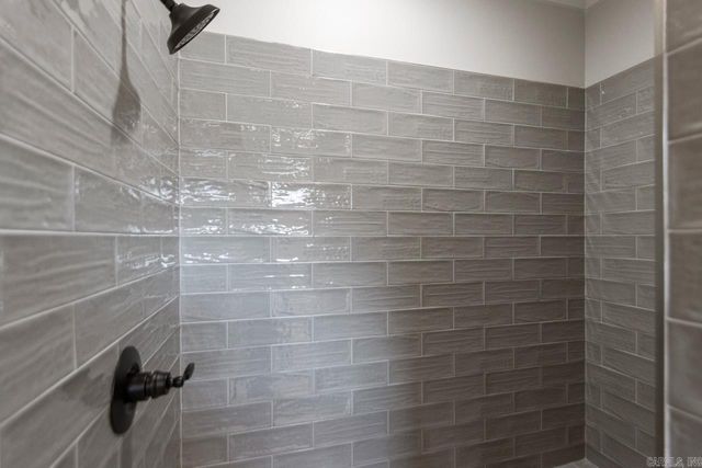 9225 Wooddale Drive, Sherwood, AR 72120