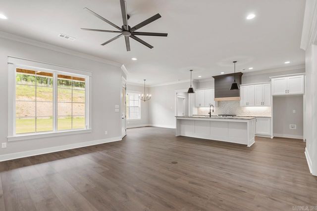 9225 Wooddale Drive, Sherwood, AR 72120