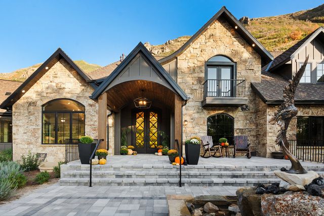 1141 S OAK LEAF, Springville, UT 84663
