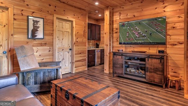 43 Dustin Drive S, Ellijay, GA 30540