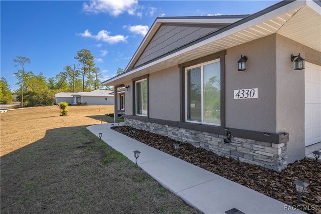 4330 W Drake Lane, Citrus Springs, FL 34433