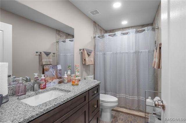 4330 W Drake Lane, Citrus Springs, FL 34433