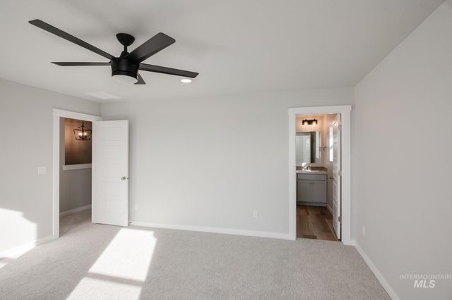 6675 W Fairy Falls Dr, Meridian, ID 83646