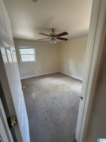 944 RIDGEWOOD CIRCLE, Birmingham, AL 35235