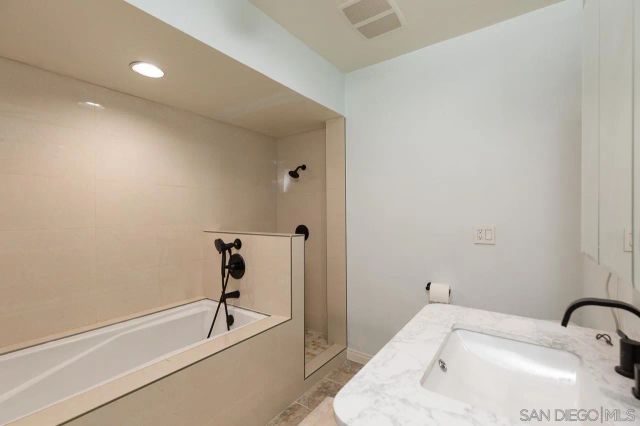 17924 Cabela Dr, San Diego, CA 92127