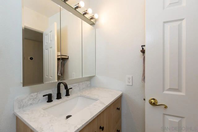 17924 Cabela Dr, San Diego, CA 92127