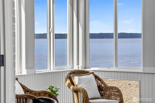 5311 Beach Drive SW, Seattle, WA 98136
