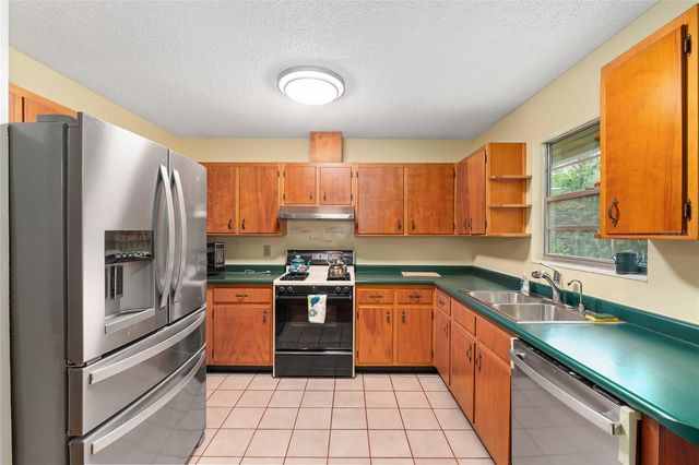 505 NW 37TH PLACE, Gainesville, FL 32609
