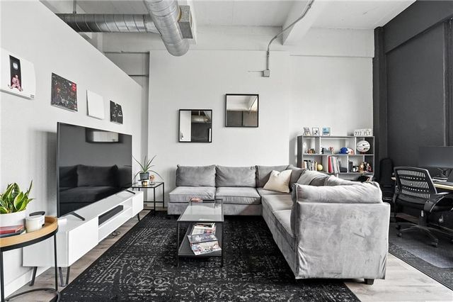 1535 Walnut Street 406, Kansas City, MO 64108
