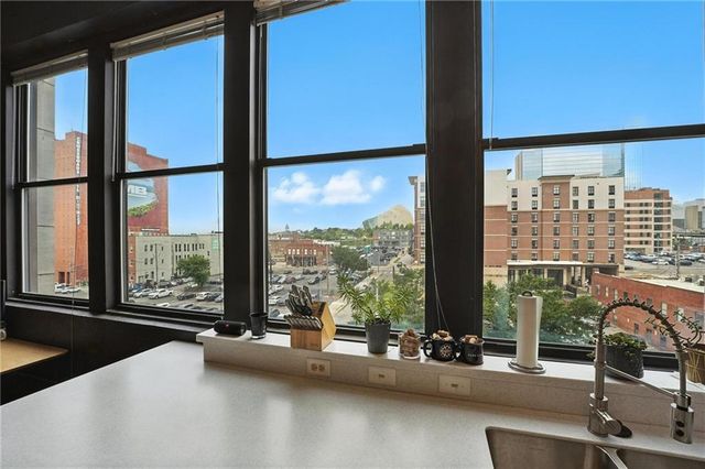 1535 Walnut Street 406, Kansas City, MO 64108