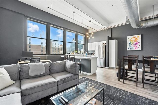 1535 Walnut Street 406, Kansas City, MO 64108