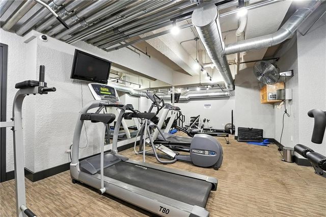 1535 Walnut Street 406, Kansas City, MO 64108