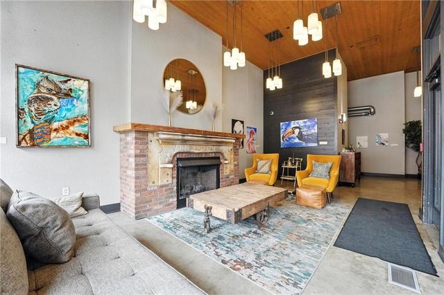1535 Walnut Street 406, Kansas City, MO 64108