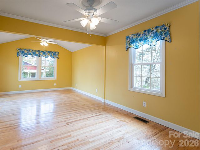 113 5th Street, Black Mountain, NC 28711