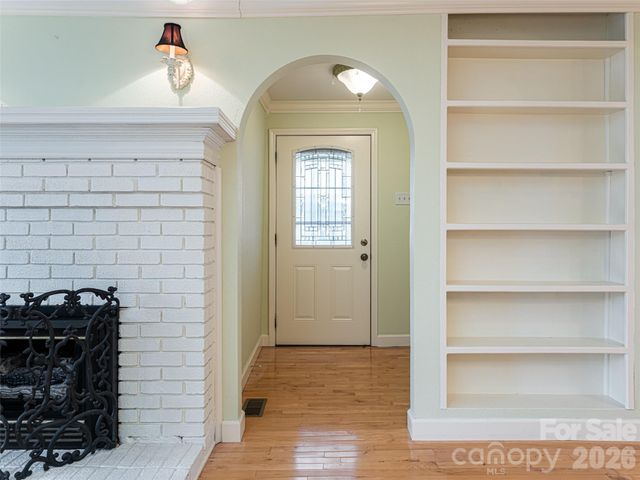 113 5th Street, Black Mountain, NC 28711