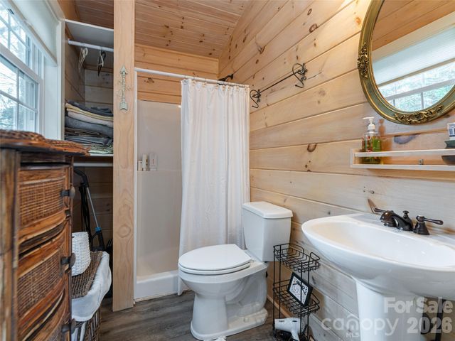 113 5th Street, Black Mountain, NC 28711