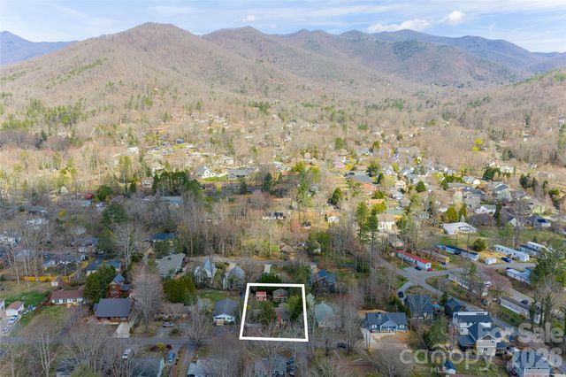 113 5th Street, Black Mountain, NC 28711