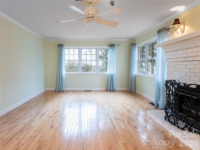 113 5th Street, Black Mountain, NC 28711