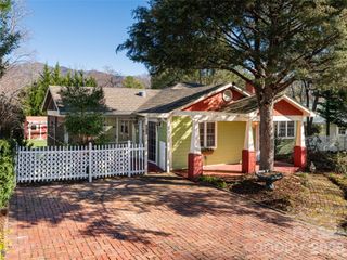 113 5th Street, Black Mountain, NC 28711