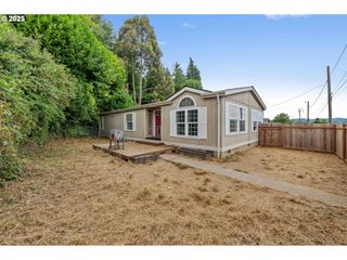 766 SOUTHWEST Blvd, Coos Bay, OR 97420