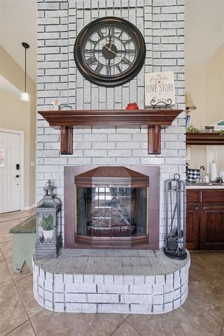 608 NW Waterford Dr, Lawton, OK 73505