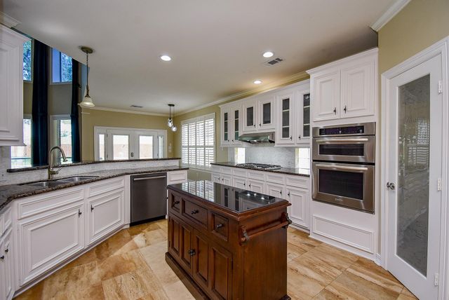 3911 Fielder Circle, Missouri City, TX 77459