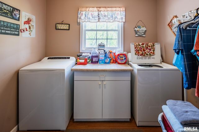 105 N Dent Street, Carterville, IL 62918