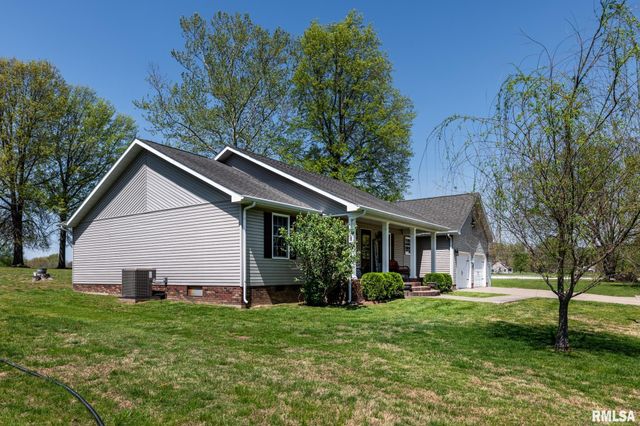 105 N Dent Street, Carterville, IL 62918