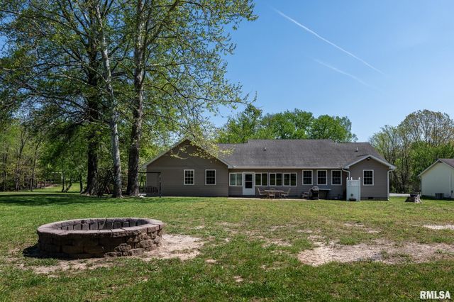 105 N Dent Street, Carterville, IL 62918