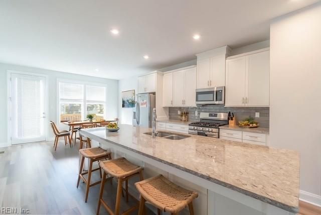 2017 Stanford LN, Newport News, VA 23608