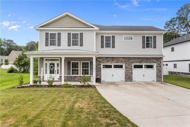 1303 Fulton LN, Chesapeake, VA 23320
