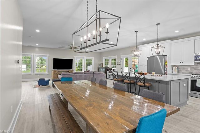 1303 Fulton LN, Chesapeake, VA 23320