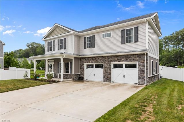 1303 Fulton LN, Chesapeake, VA 23320