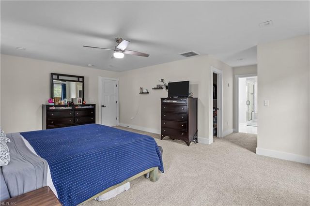 1303 Fulton LN, Chesapeake, VA 23320