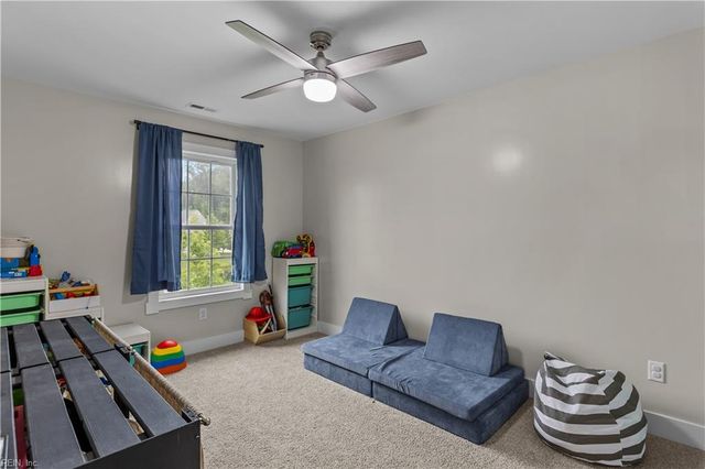 1303 Fulton LN, Chesapeake, VA 23320