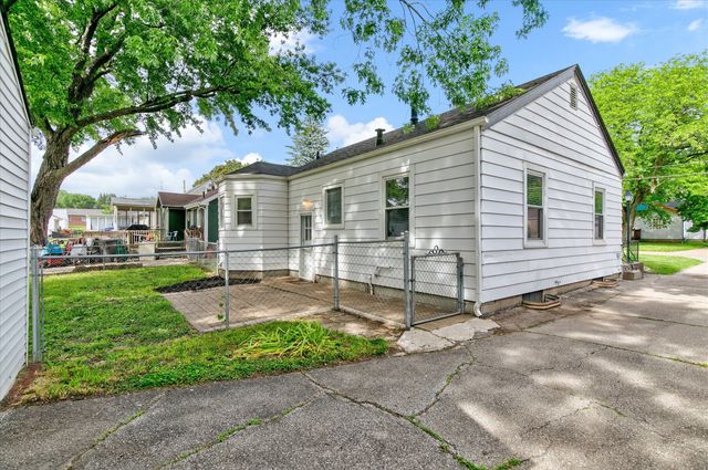 3616 37th Street, Des Moines, IA 50310
