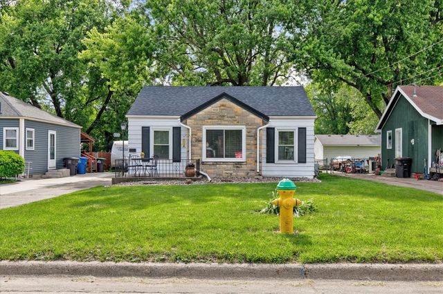 3616 37th Street, Des Moines, IA 50310