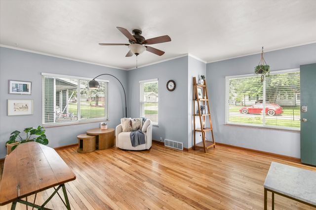 3616 37th Street, Des Moines, IA 50310