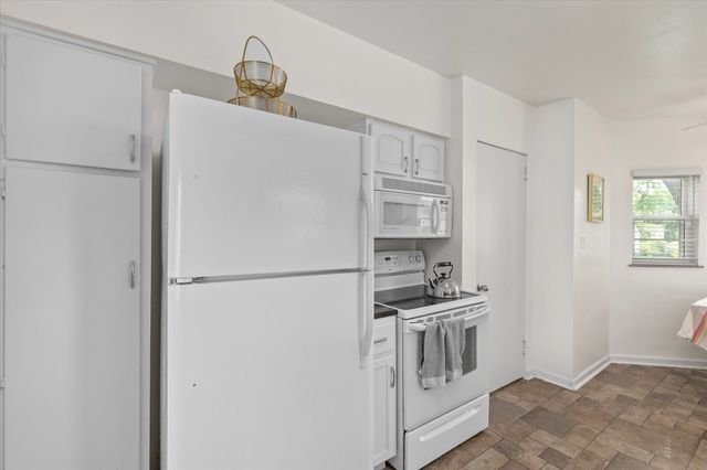 3616 37th Street, Des Moines, IA 50310