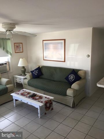 28 DIVISION AVE, Surf City, NJ 08008