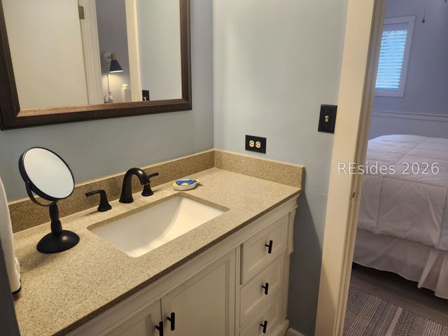 113 Shipyard Dr Apt 193, Hilton Head Island, SC 29928