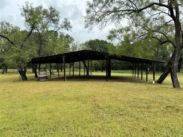 3739 County Road 2160, Iredell, TX 76649