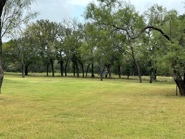 3739 County Road 2160, Iredell, TX 76649