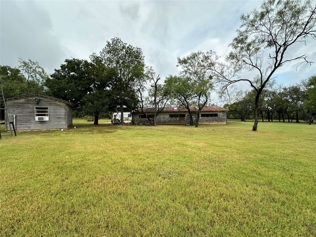 3739 County Road 2160, Iredell, TX 76649